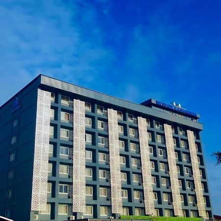 Sm Tower Hotel And Convention Berau Tanjung Redep Exterior foto